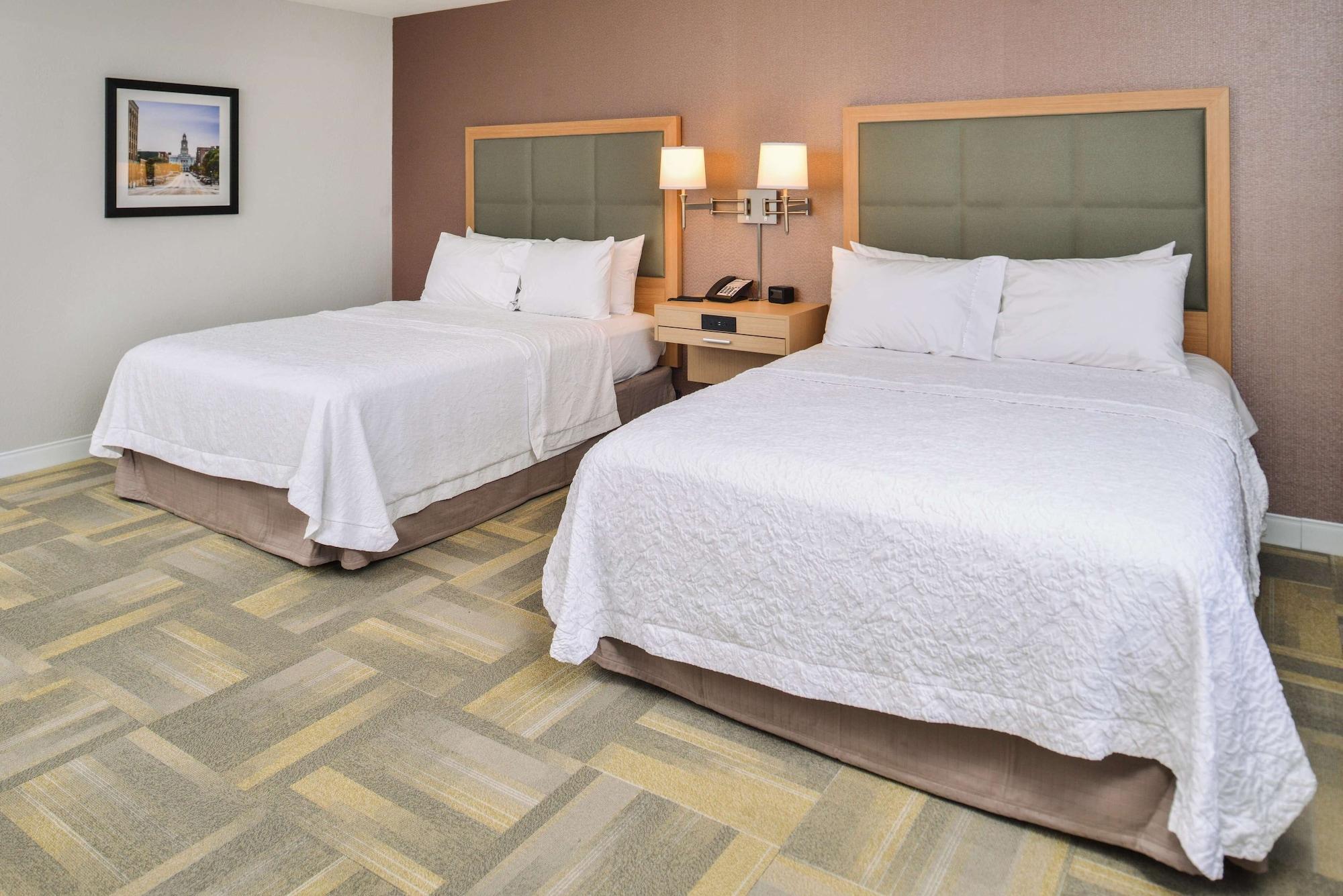 Hampton Inn And Suites Altoona-Des Moines By Hilton Eksteriør billede