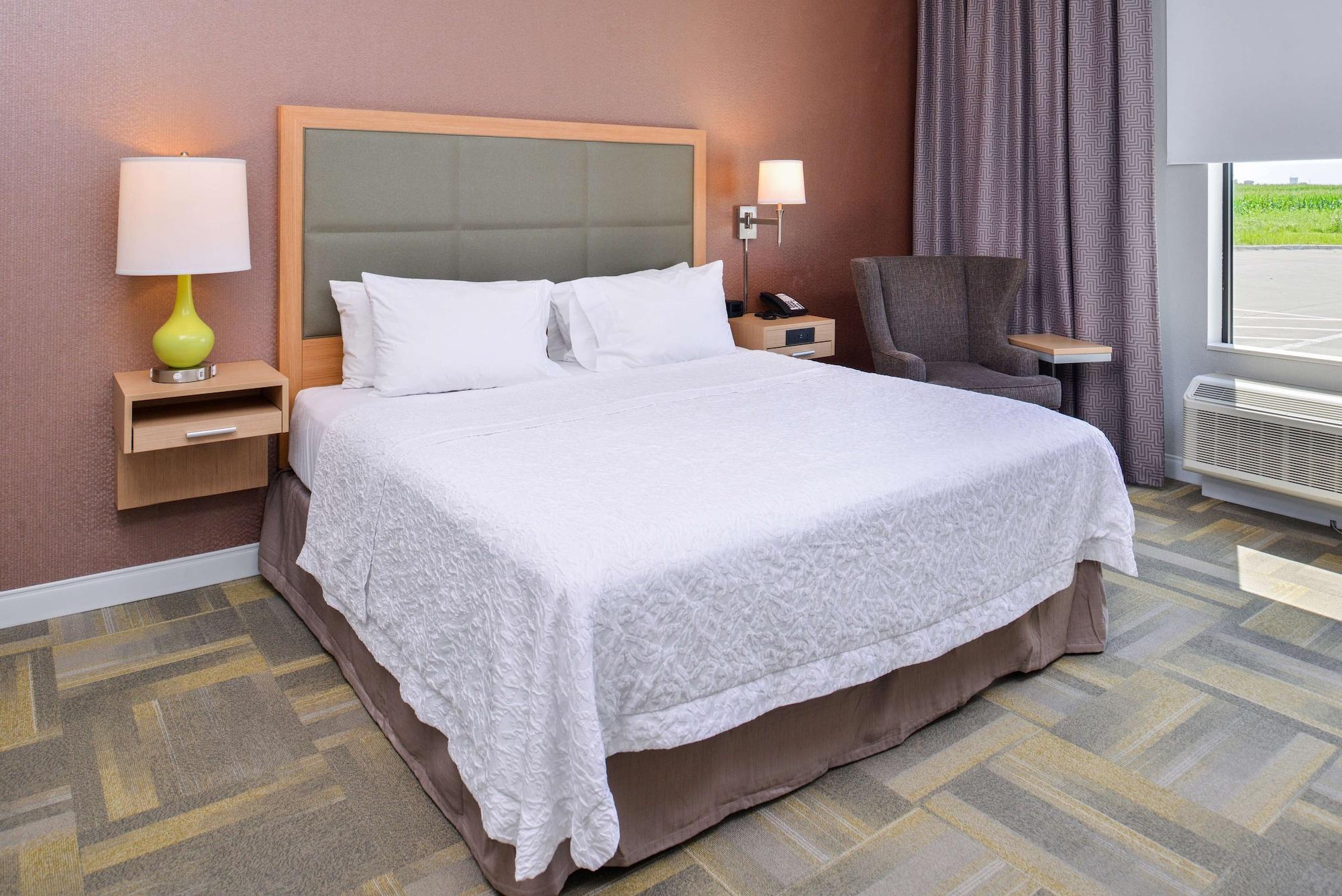 Hampton Inn And Suites Altoona-Des Moines By Hilton Eksteriør billede